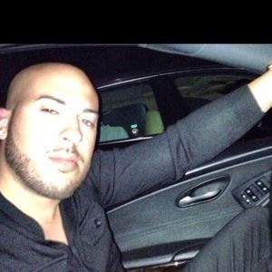 Meet your Posher, Jonathan